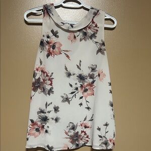 Rose & Olive Floral Sleeveless Blouse - Pink and Gray